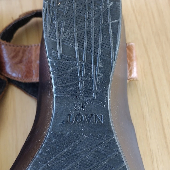 Naot Leather Platform Wedge Sandals Sz 7 EU 38 Cognac Brown Ankle T Strap Shoes - Picture 5 of 5